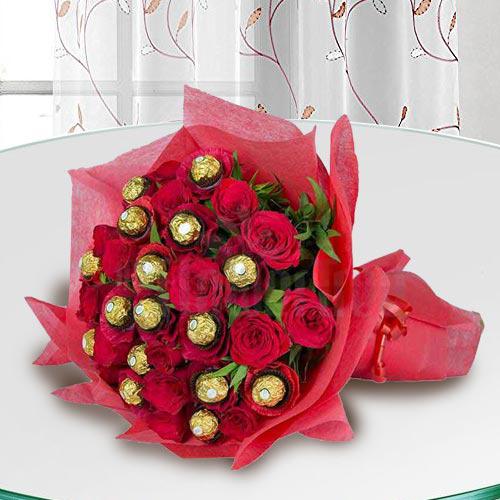 Exclusive Bouquet of Ferrero Rocher Chocolate with Roses