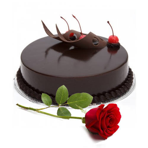 Enticing Eggless Chocolate Cake with Single Rose