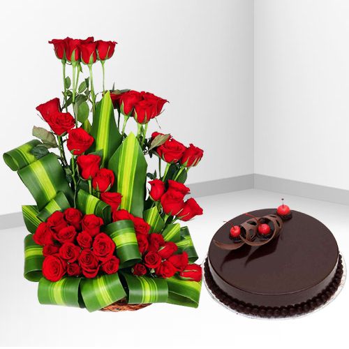 Magnificent Red Roses Arrangement with Chocolate Truffle Cake