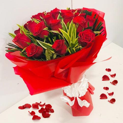 Stunning Bouquet of Red Roses