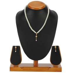 Dazzling Pearl Pendant Set with Earrings