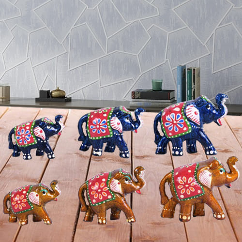 Splendid Set of 6 Handmade Elephant Figurine